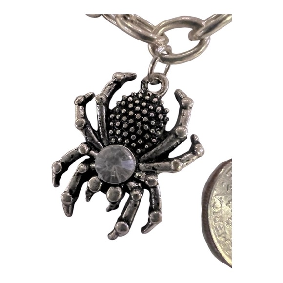 Silver Chain Bracelet with Spider Charm Halloween - Picture 2 of 4